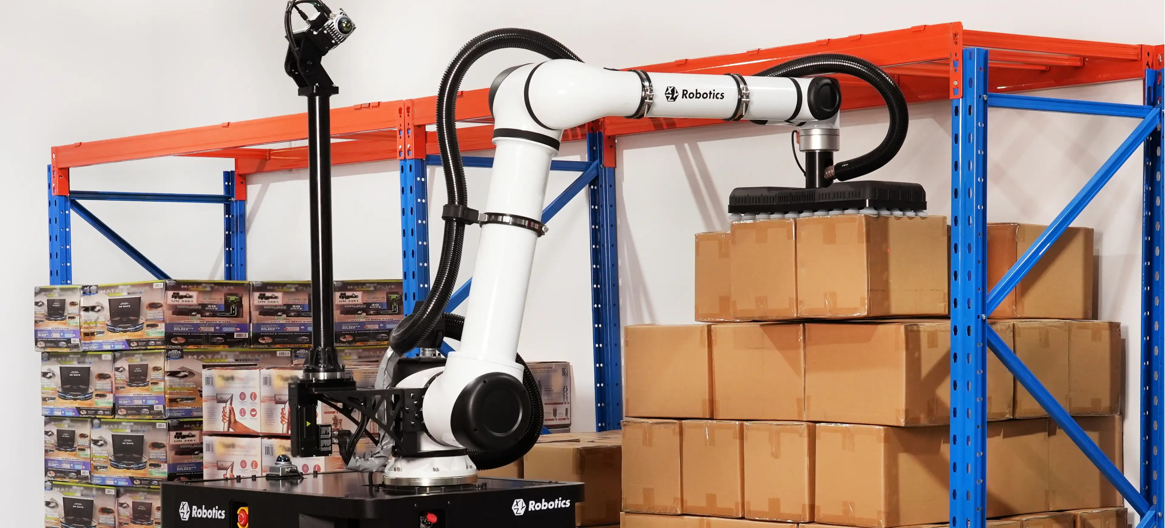 RockyLight è un Robot di Manipolazione Mobile per automazione efficiente e flessibile nei magazzini